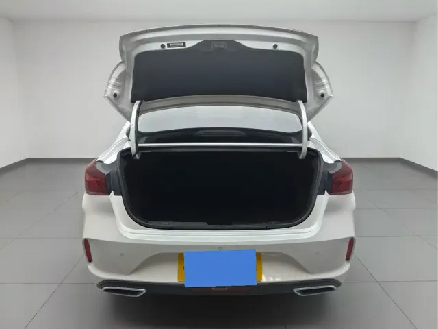 Changan Eado — Фото автомобиля 9