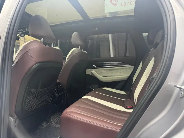 Geely Xingyue L — Фото автомобиля 8