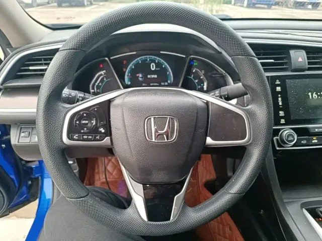 Honda Civic — Фото автомобиля 10