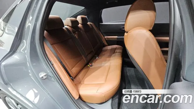Hyundai Avante (CN8) — Фото автомобиля 11