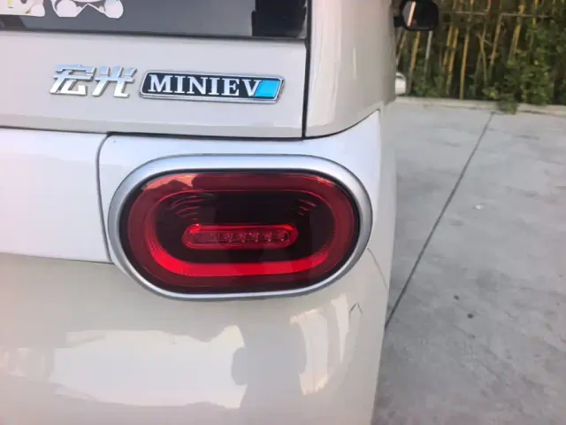 Wuling Hongguang Mini EV — Фото автомобиля 7