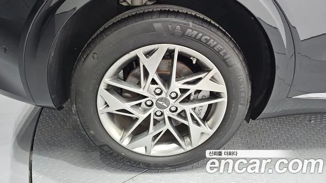 Genesis GV70 2.5T Бензин AWD — Фото автомобиля 5
