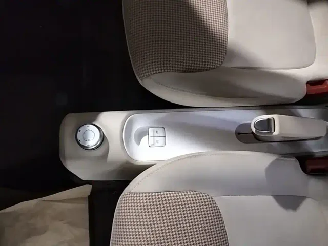 Wuling Hongguang Mini EV — Фото автомобиля 13