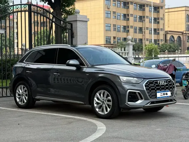 Audi Q5L — Фото автомобиля 3