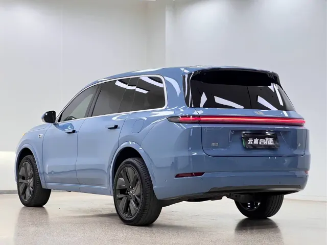 Li Auto L9 — Фото автомобиля 5