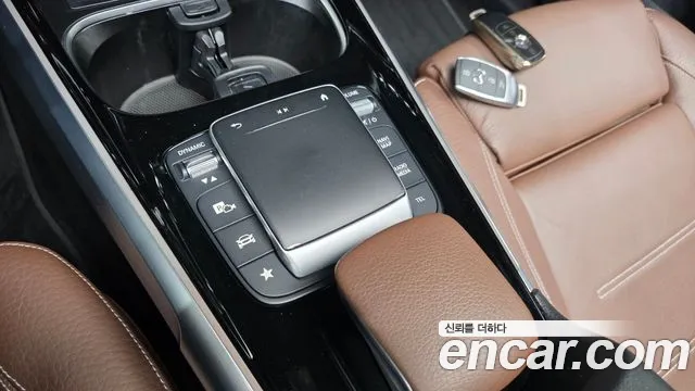 Mercedes-Benz GLB-Class — Фото автомобиля 20
