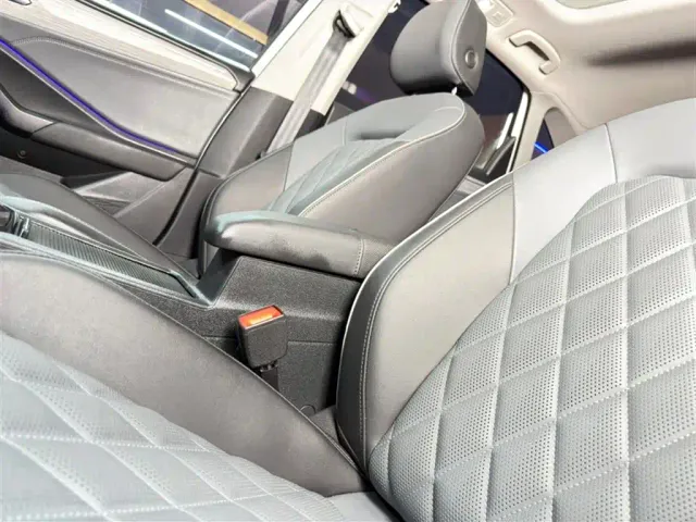 Volkswagen Sagitar — Фото автомобиля 12