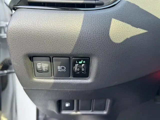 Toyota IZOA — Фото автомобиля 2