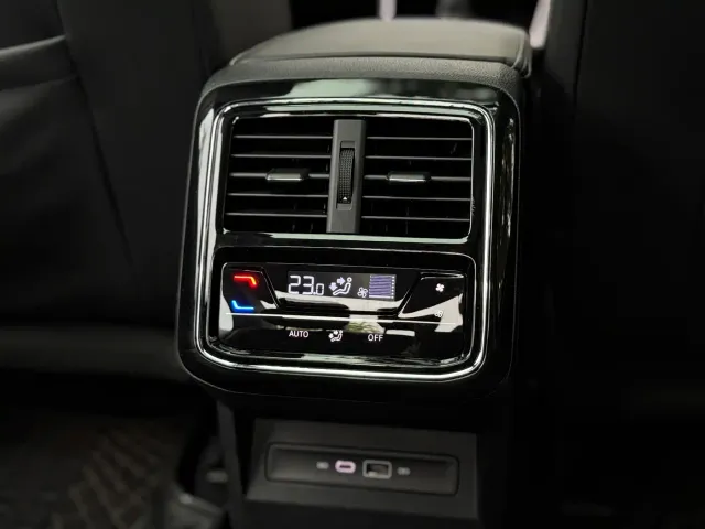 Volkswagen Passat — Фото автомобиля 19