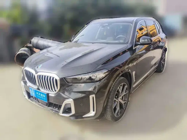 Фотография автомобиля — BMW X5