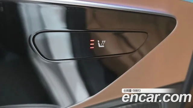 Mercedes-Benz E-Class — Фото автомобиля 16