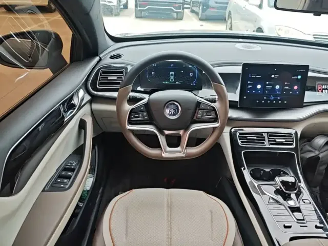BYD Qin PLUS 2024 Glory Edition EV 510KM Leading — Фото автомобиля 10