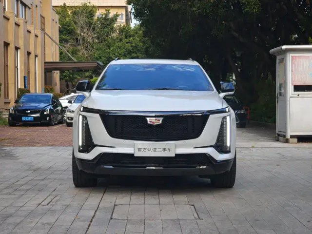 Cadillac XT5 — Фото автомобиля 2