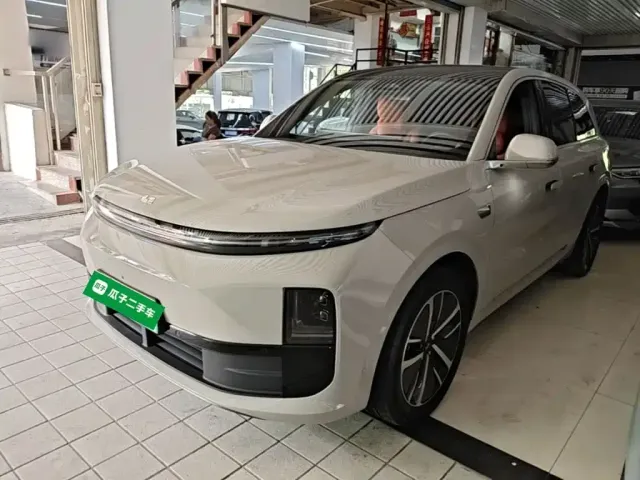 Фотография автомобиля — Li Auto L6