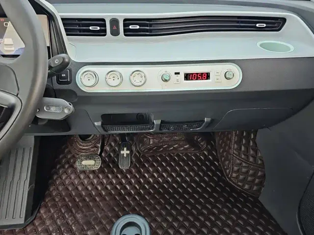 Wuling Hongguang Mini EV — Фото автомобиля 13