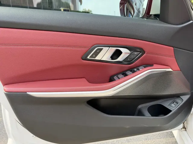 BMW 3 Series — Фото автомобиля 4