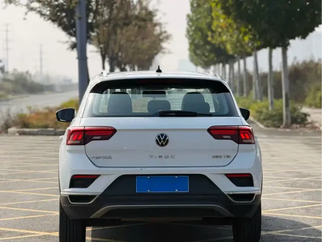 Volkswagen T-Roc — Фото автомобиля 8
