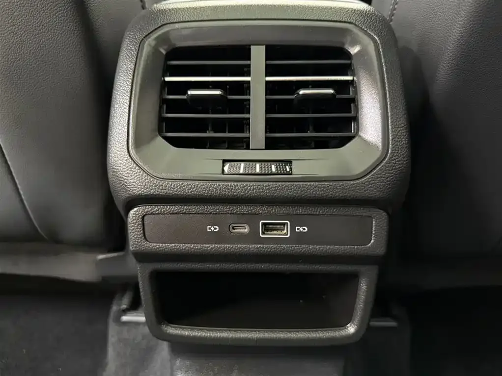 Volkswagen Tharu 2022 280TSI FWD Luxury Edition — Фото автомобиля 19