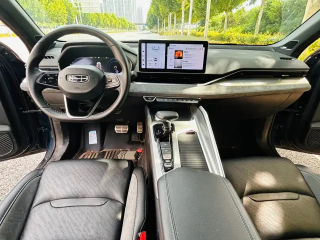 Geely Xingrui — Фото автомобиля 6