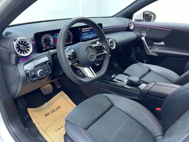 Mercedes-Benz A-Class — Фото автомобиля 11