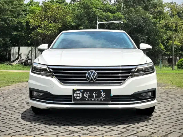Volkswagen Lavida — Фото автомобиля 2