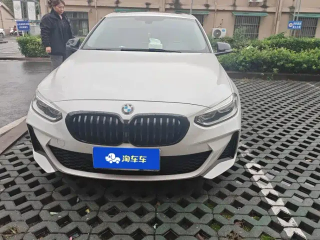 BMW 1 Series — Фото автомобиля 2