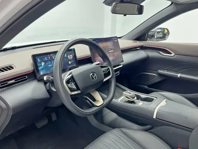 Changan Eado — Фото автомобиля 13