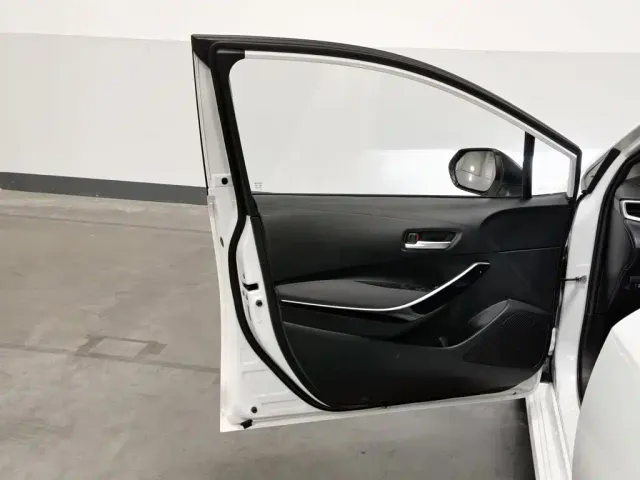 Toyota Corolla — Фото автомобиля 8