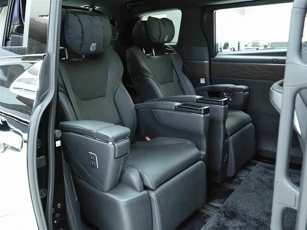 Toyota Alphard 2024 Hybrid 2.5L Prestige Edition — Фото автомобиля 13