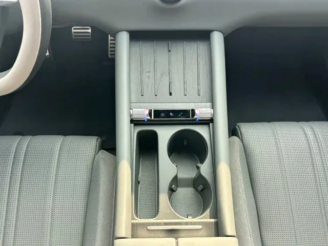 Audi Audi E5 Sportback 2025 300kw 2WD — Фото автомобиля 16