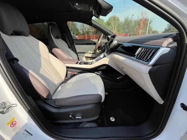 BYD Song PLUS — Фото автомобиля 13