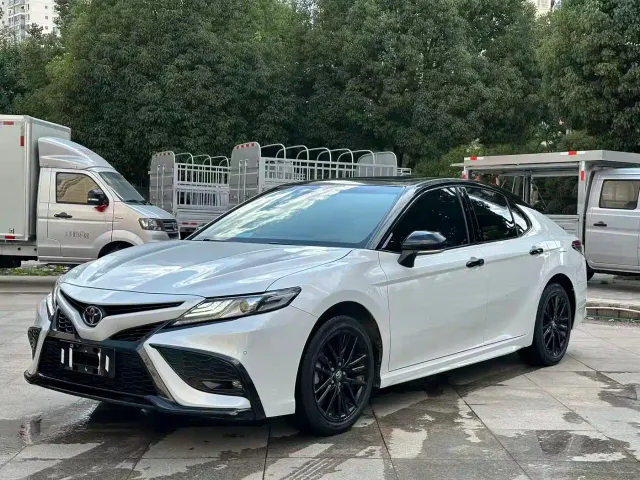 Фотография автомобиля — Toyota Camry