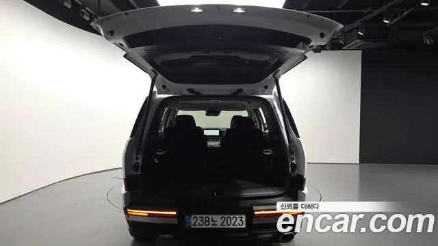 Hyundai Santafe Бензин 2.5T 2WD — Фото автомобиля 17
