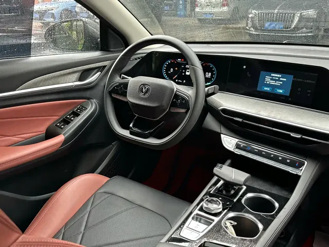 Changan Eado — Фото автомобиля 14