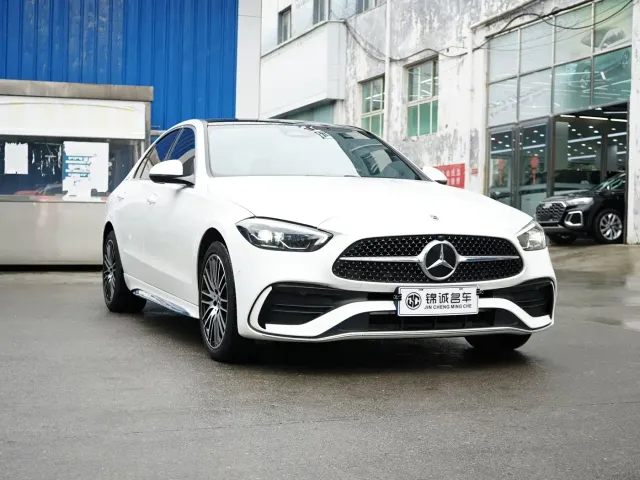 Mercedes-Benz C-Class — Фото автомобиля 3