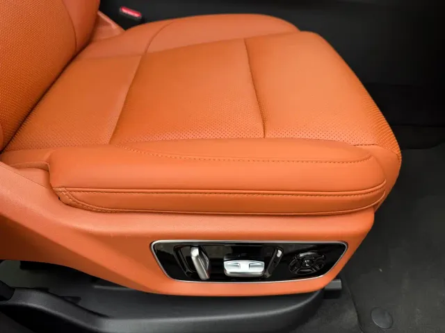 Li Auto L7 — Фото автомобиля 13