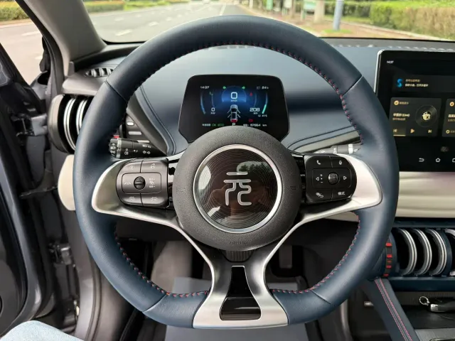 BYD Yuan PLUS — Фото автомобиля 10