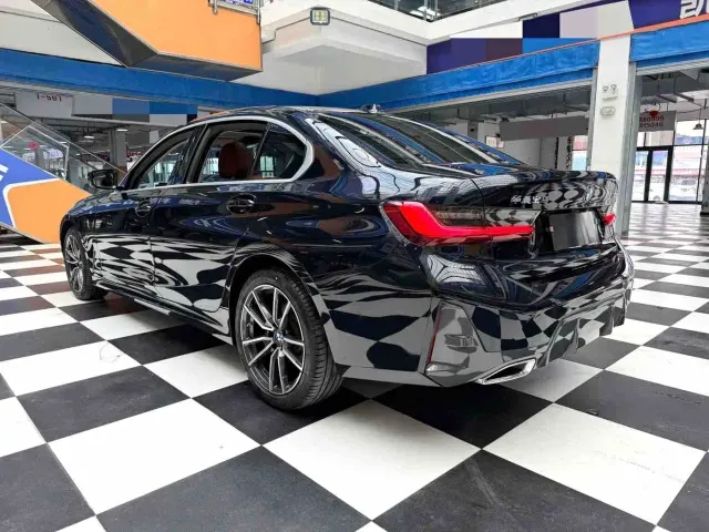 BMW 3 Series — Фото автомобиля 18