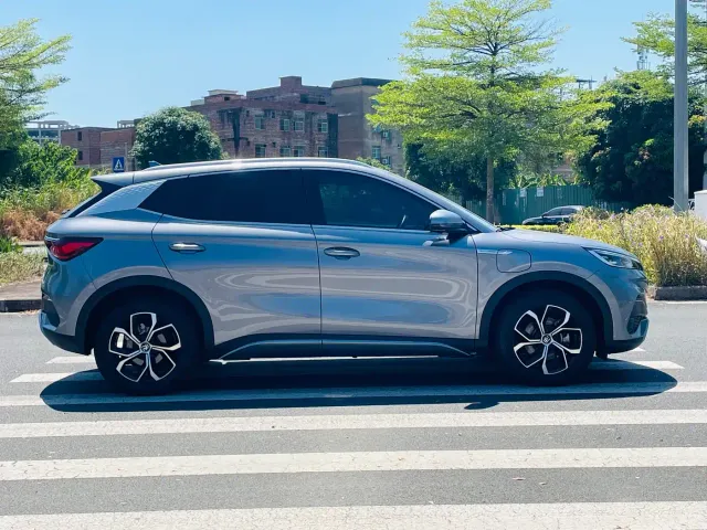 BYD Yuan PLUS — Фото автомобиля 4