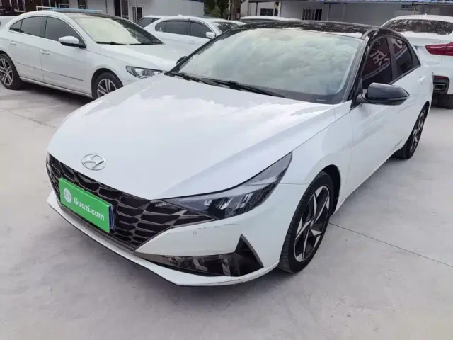Фотография автомобиля — Hyundai Elantra