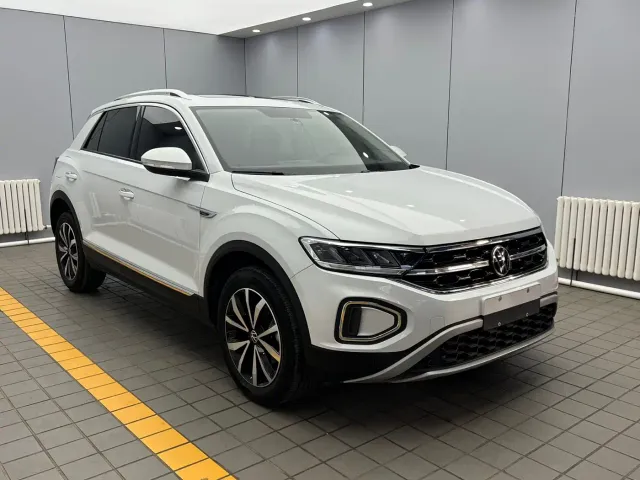 Volkswagen T-Roc — Фото автомобиля 3