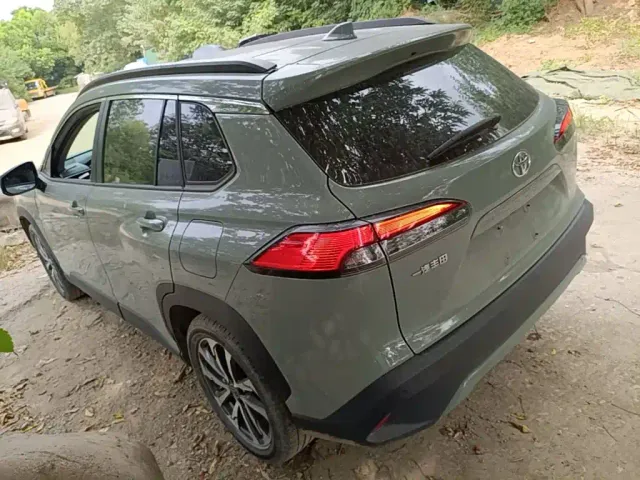 Toyota Corolla Cross — Фото автомобиля 4
