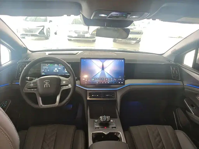 BYD Song L DM-i — Фото автомобиля 9