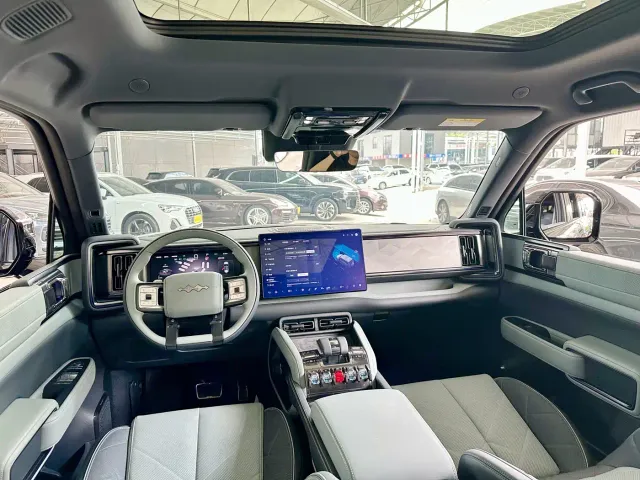 BYD FangChengBao Leopard 5 — Фото автомобиля 14