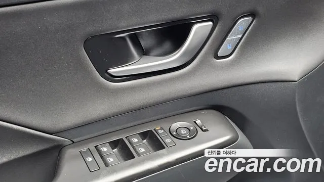 Hyundai Kona SX2 — Фото автомобиля 23