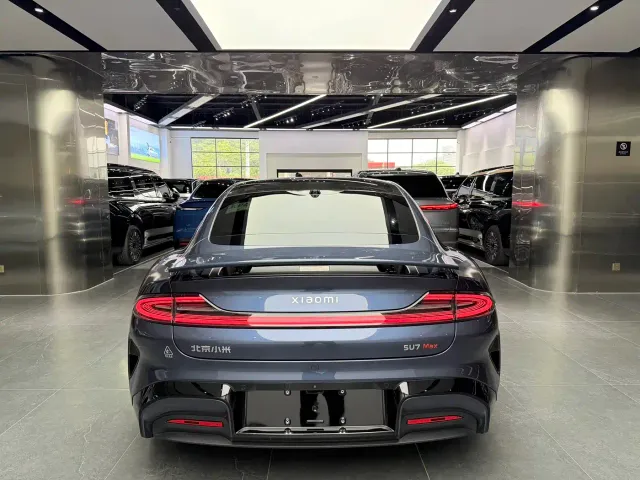 Xiaomi SU7 — Фото автомобиля 14