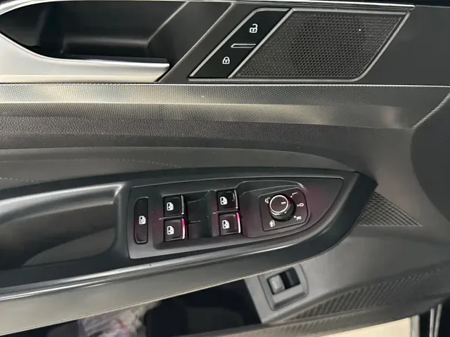 Volkswagen Passat — Фото автомобиля 10