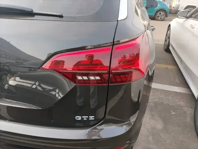 Volkswagen Tayron GTE Plug-in Hybrid — Фото автомобиля 7