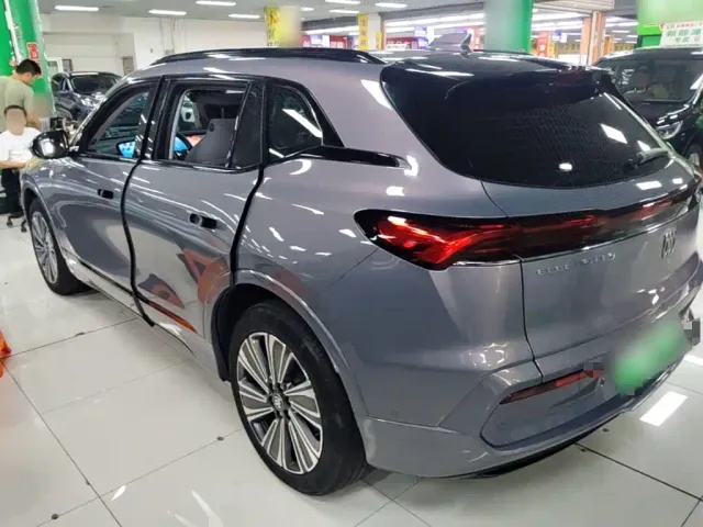 Buick E5 — Фото автомобиля 4
