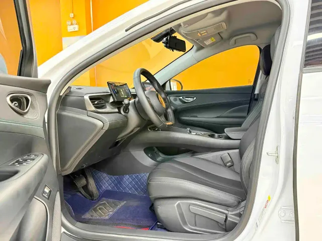 BYD Hai Bao 05 DM-i 2025 DM-i Smart Drive Edition 55KM Luxury — Фото автомобиля 10